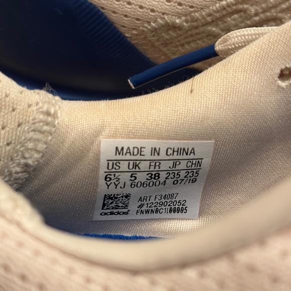 Adidas Solar Boost  Wmns 7.5 / Men 6.5 - Picture 12 of 12